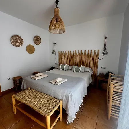 Alinico House Con Jardin Privado Y Azotea Vakantiehuis Lajares