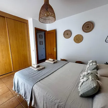 Vakantiehuis Alinico House Con Jardin Privado Y Azotea Lajares