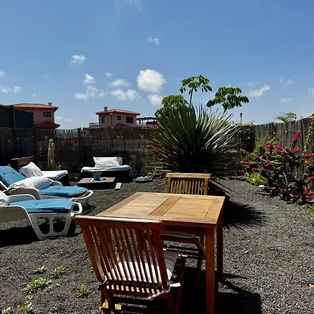 Vakantiehuis Alinico House Con Jardin Privado Y Azotea