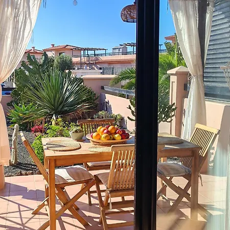 Vakantiehuis Alinico House Con Jardin Privado Y Azotea Lajares
