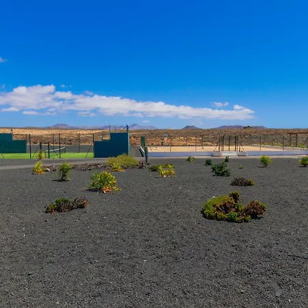 Vakantiehuis Alinico House Con Jardin Privado Y Azotea Lajares